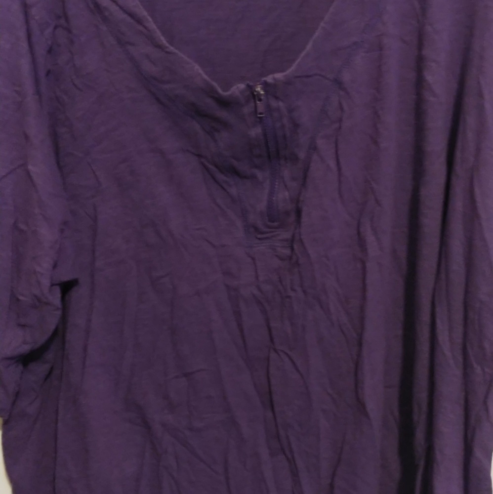 Size 30/32 Zip up tunic by avenue